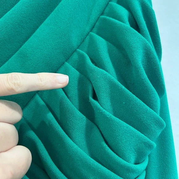 Tadashi Shoji Green evening dress - Picture 10 of 15